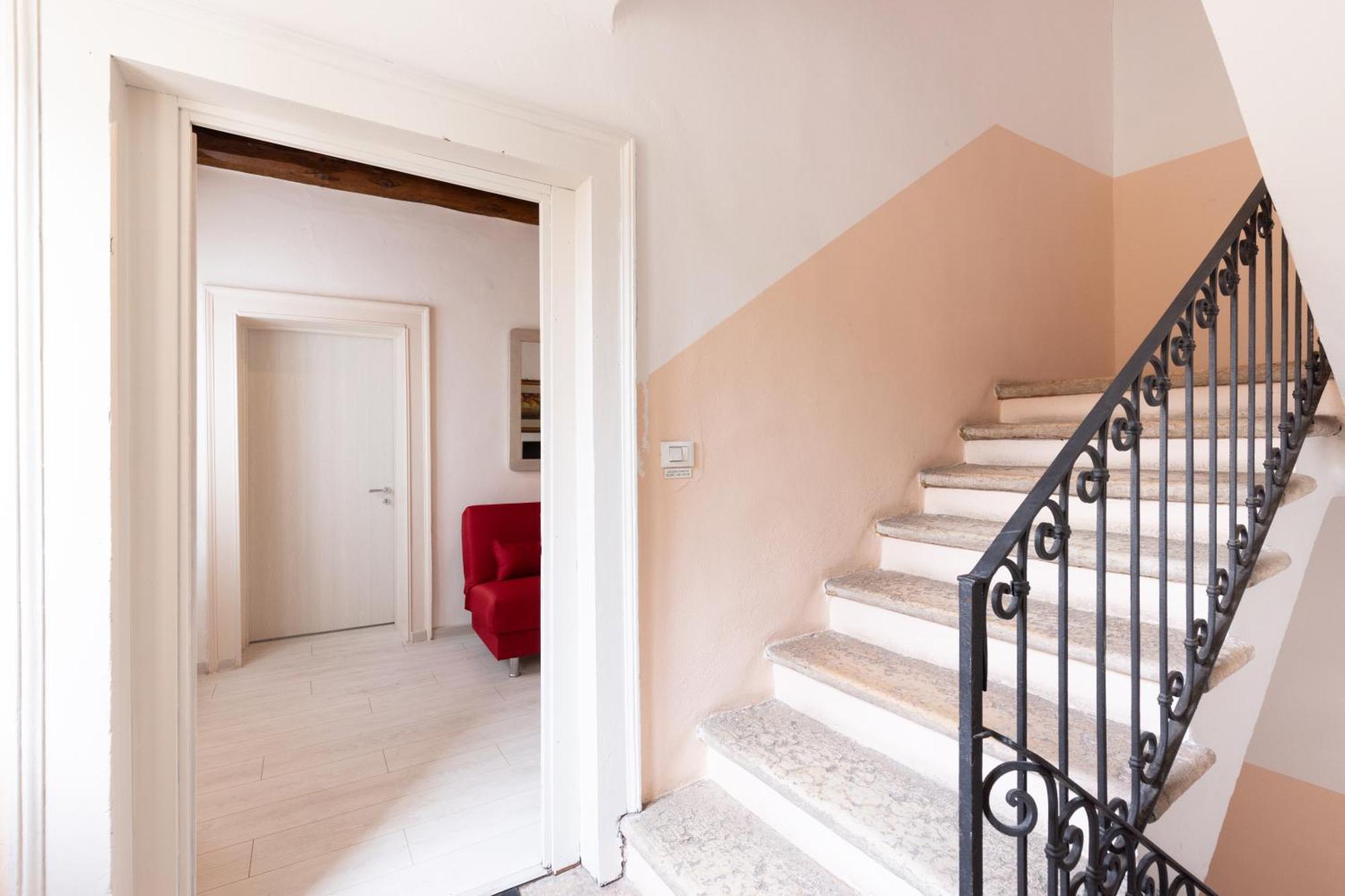 Anticavalle Intero Appartamento เวโรนา ภายนอก รูปภาพ