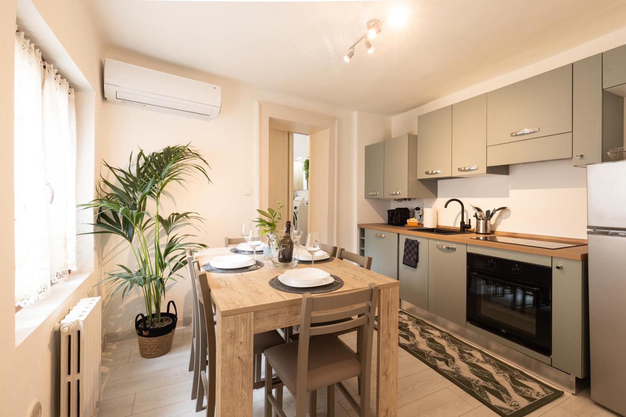 Anticavalle Intero Appartamento เวโรนา ภายนอก รูปภาพ